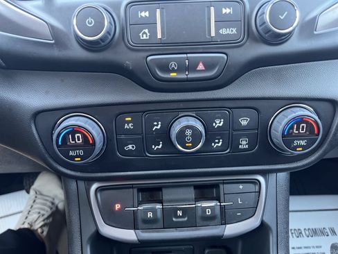 Used 2023 GMC Terrain AT4 w/ Infotainment Package II AWD/4WD image 21