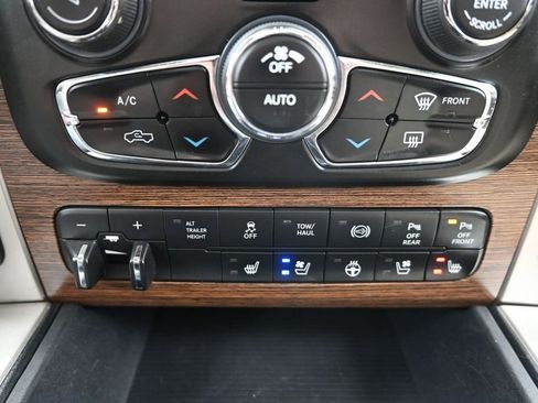 Used 2018 RAM 2500 Laramie AWD/4WD image 22