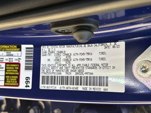 Used 2023 Toyota Tacoma SR5 RWD image 33