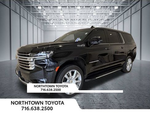 Used 2023 Chevrolet Suburban High Country AWD/4WD image 1