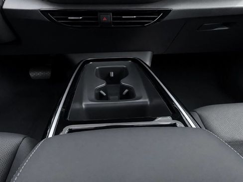 Certified 2025 Volkswagen ID.4 Pro S Plus AWD/4WD image 24