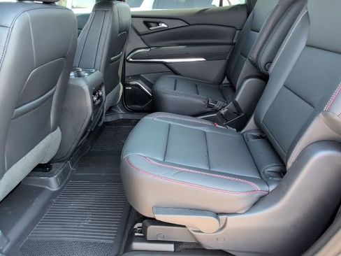 New 2026 Chevrolet Traverse Z71 w/ Enhanced Driving Package image 7