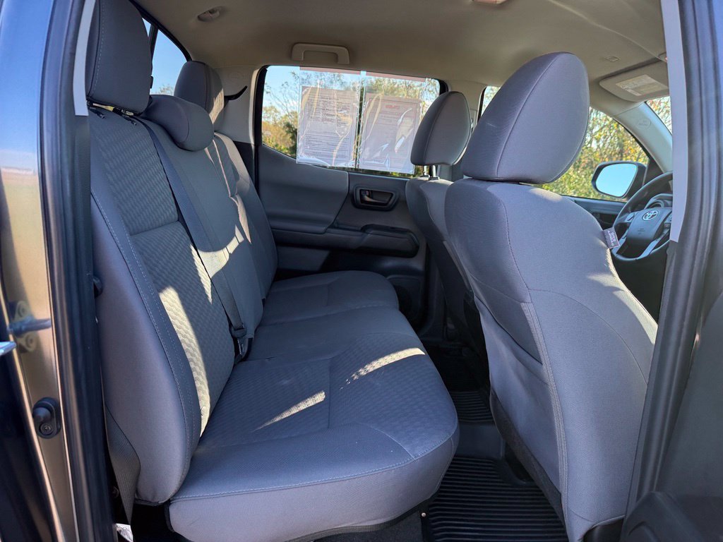 Used 2023 Toyota Tacoma SR AWD/4WD image 13