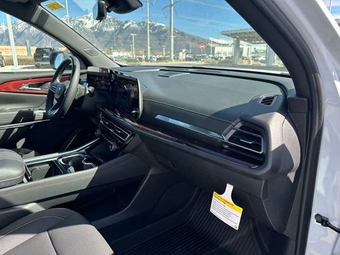 New 2026 Chevrolet Traverse Z71 w/ Enhanced Driving Package AWD/4WD image 19