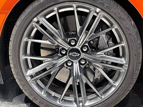 Used 2023 Chevrolet Camaro ZL1 RWD image 9