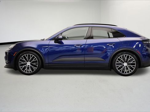 Used 2025 Porsche Macan 4S Electric image 2