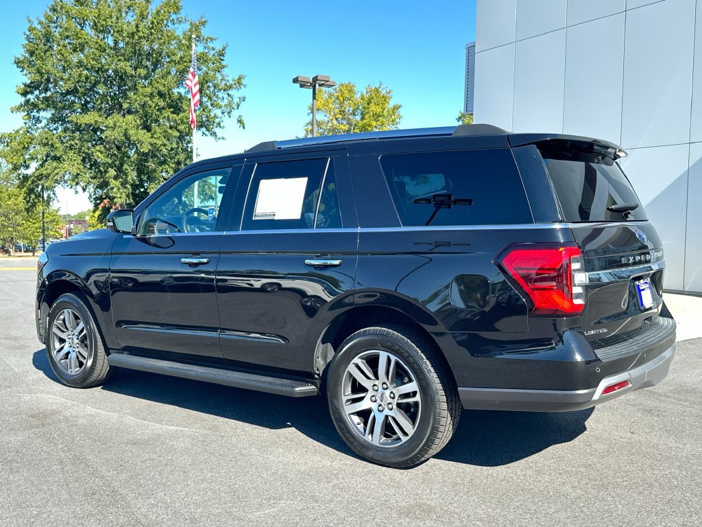 Used 2024 Ford Expedition Limited AWD/4WD image 6
