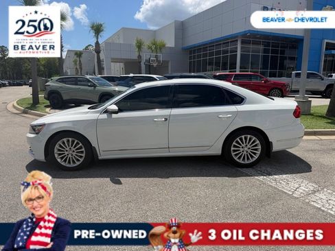 Used 2016 Volkswagen Passat 1.8T SE w/ Lighting Package FWD image 7