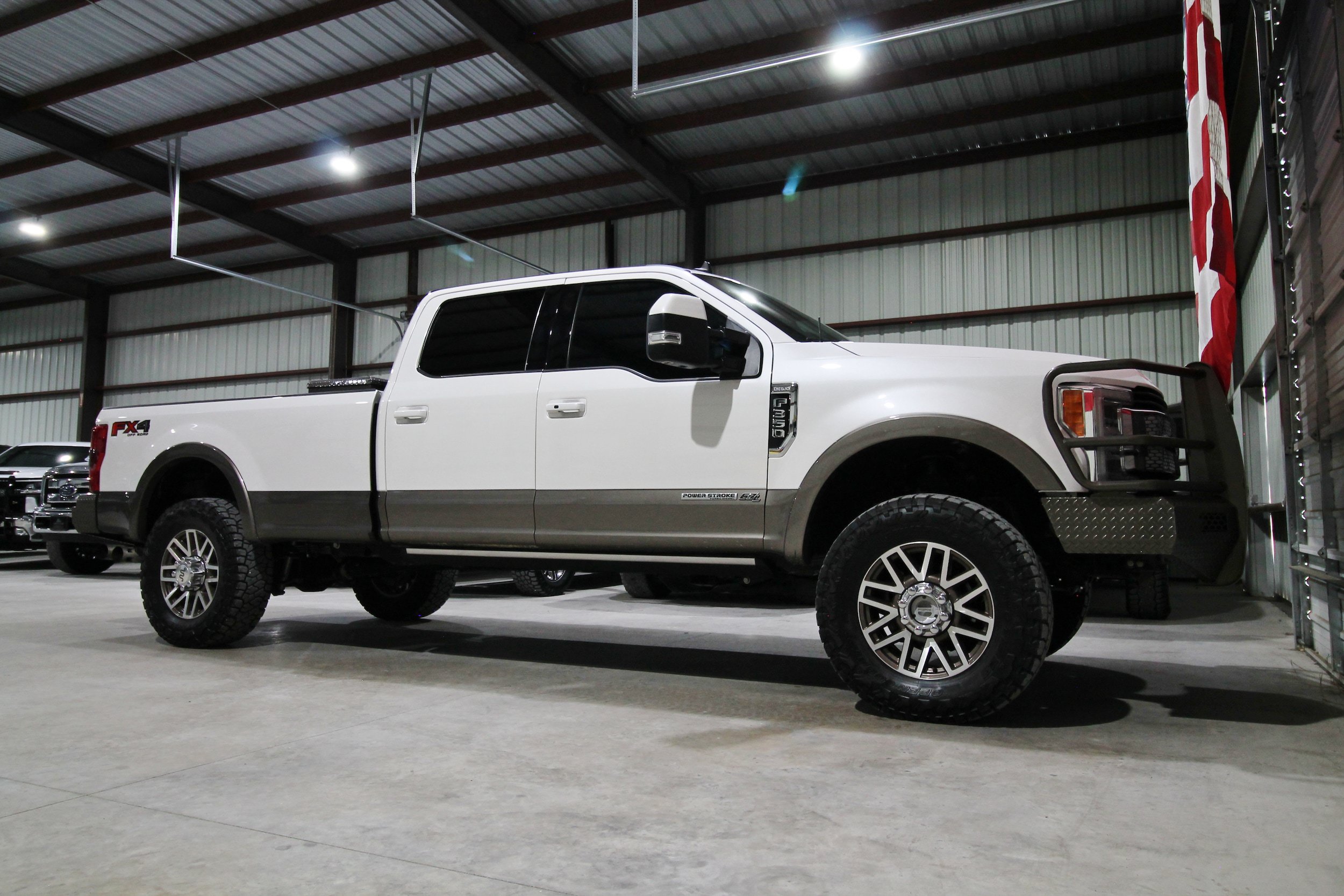 Used 2019 Ford F350 King Ranch w/ King Ranch Ultimate Package AWD/4WD image 15