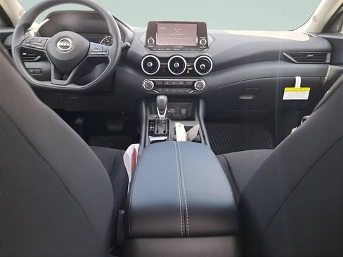 Certified 2025 Nissan Sentra S FWD image 23