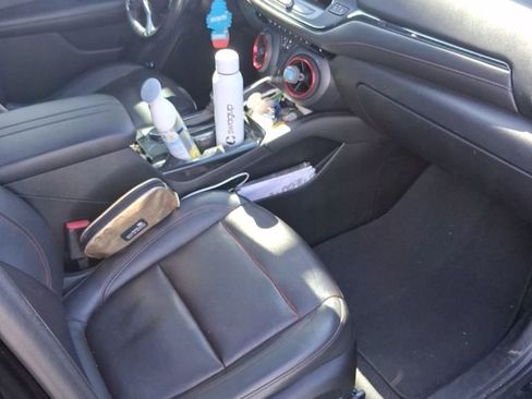 Used 2020 Chevrolet Blazer RS image 3