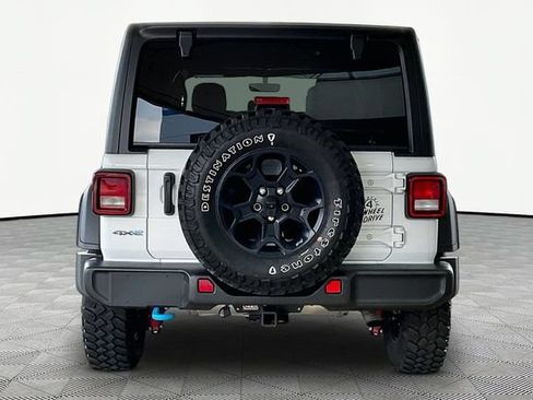 Used 2023 Jeep Wrangler Unlimited w/ Cold Weather Group AWD/4WD image 6