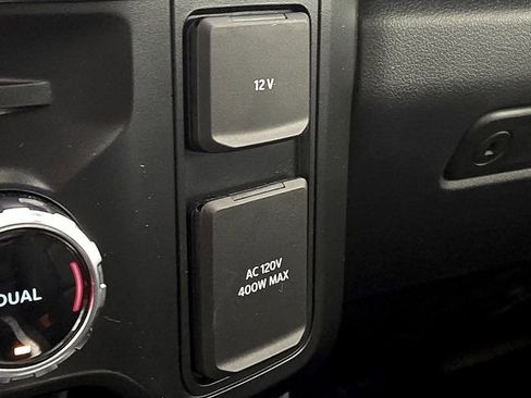 Used 2025 Ford F350 Lariat w/ Lariat Ultimate Package AWD/4WD image 29