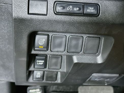 Used 2026 Nissan Frontier SV AWD/4WD image 17