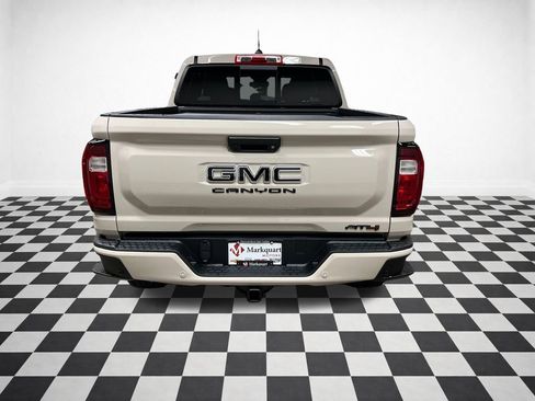 New 2026 GMC Canyon AT4 w/ AT4 Premium Package AWD/4WD image 7