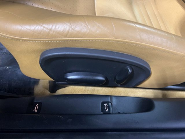 Used 2001 Porsche Boxster RWD image 30