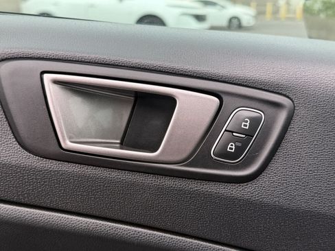 Used 2021 Ford EcoSport SE FWD image 14