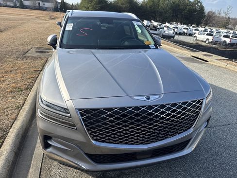 Used 2024 Genesis GV80 2.5T image 3