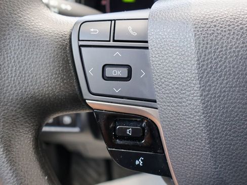 Used 2025 Toyota Camry LE FWD image 13