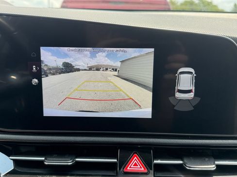 Certified 2023 Kia Niro EX Touring FWD image 18