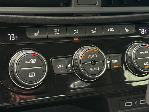 Used 2020 Volkswagen Jetta GLI image 40