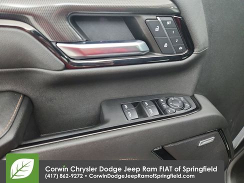 Used 2024 GMC Sierra 2500 AT4 w/ Technology Package image 12