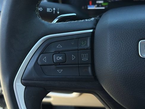 Used 2023 Jeep Grand Cherokee 4WD 4xe image 29
