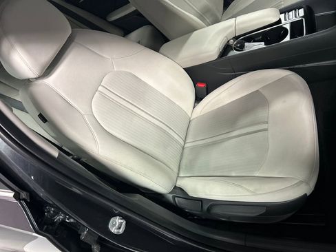 Used 2025 Hyundai Sonata SEL FWD image 23