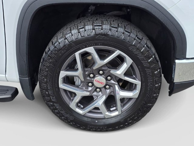 Used 2023 GMC Sierra 1500 SLT w/ SLT Premium Package AWD/4WD image 9