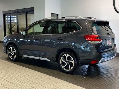 Used 2023 Subaru Forester Touring AWD/4WD image 4