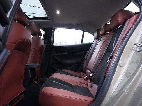 Used 2024 MAZDA MAZDA3 s image 34