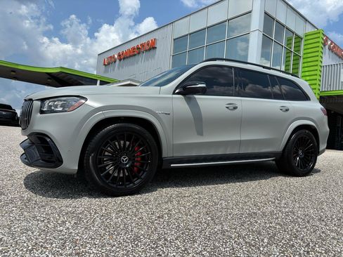 Used 2024 Mercedes-Benz GLS 63 AMG 4MATIC image 2