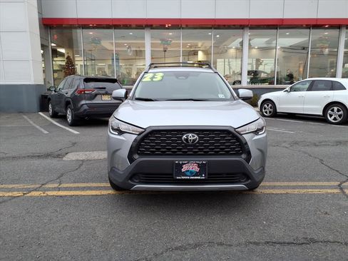 Certified 2023 Toyota Corolla Cross LE image 2