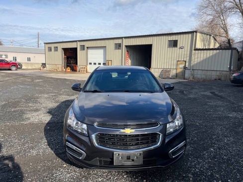 Used 2016 Chevrolet Cruze LT FWD image 4