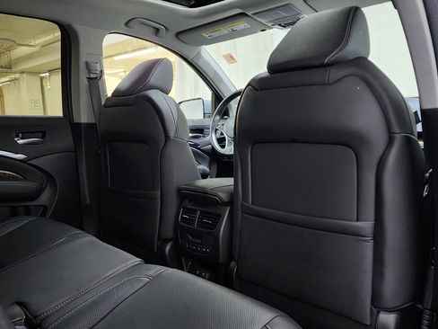 Used 2020 Acura MDX SH-AWD w/ Technology Package image 18