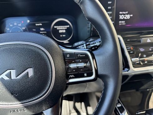 Used 2023 Kia Sorento SX image 19