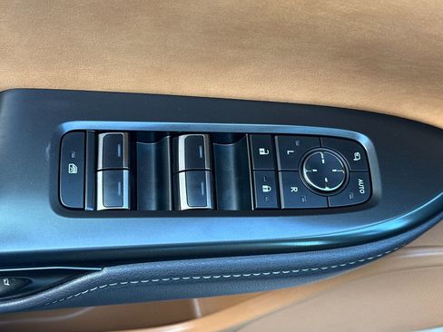 Used 2023 Lexus RZ 450e Premium w/ Technology Package image 11