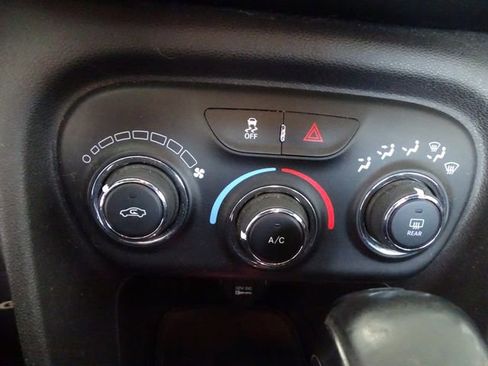 Used 2014 Dodge Dart SXT w/ Rallye Appearance Group FWD image 10