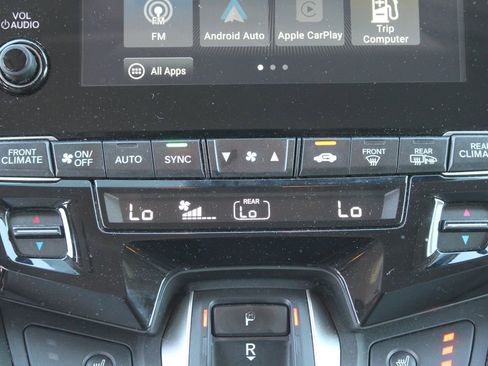 Used 2018 Honda Odyssey Touring image 29