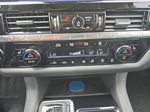 New 2026 Nissan Pathfinder SL FWD image 4