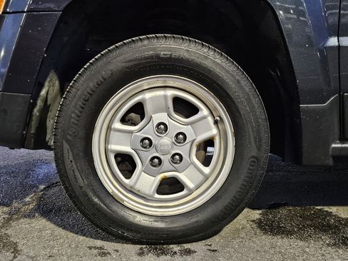 Used 2015 Jeep Patriot Sport w/ Power Value Group image 13