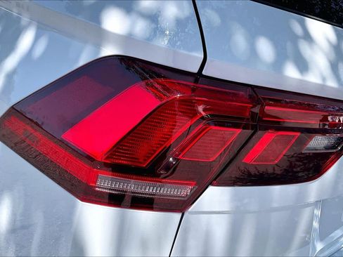 Certified 2023 Volkswagen Tiguan S FWD image 28