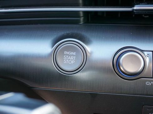 Used 2024 Hyundai Kona Limited image 26