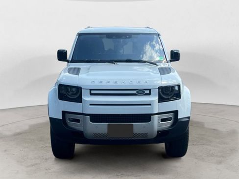 Used 2020 Land Rover Defender 110 SE image 8