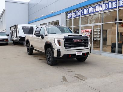 New 2026 GMC Sierra 2500 AT4 w/ AT4 Premium Plus Package