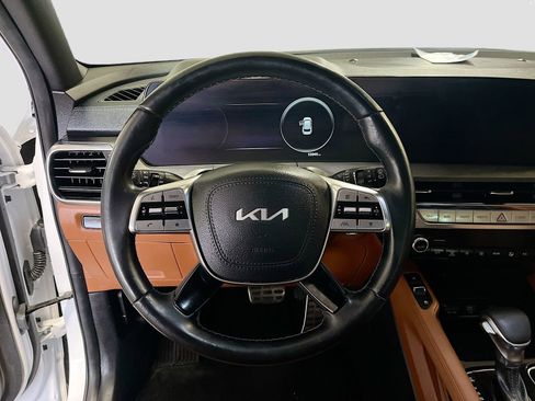 Used 2023 Kia Telluride SX X-Line image 11