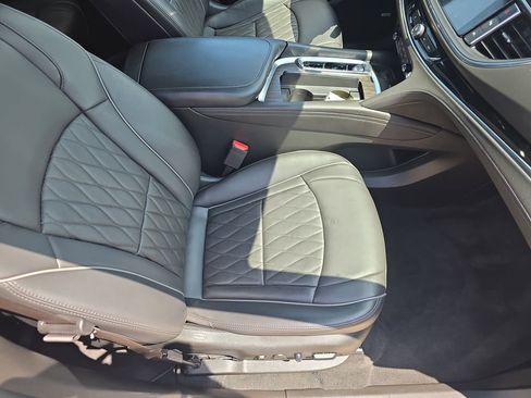 Used 2024 Buick Enclave Avenir w/ Trailering Package, 5000 lbs. FWD image 10