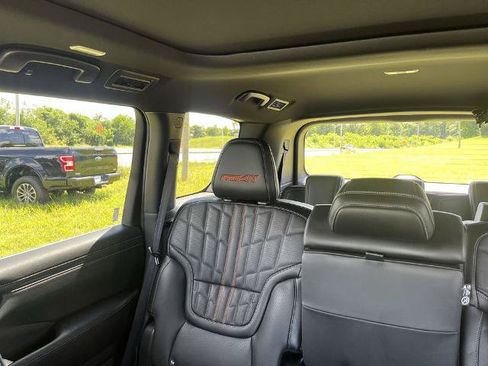 Certified 2025 Nissan Armada PRO-4X AWD/4WD image 12