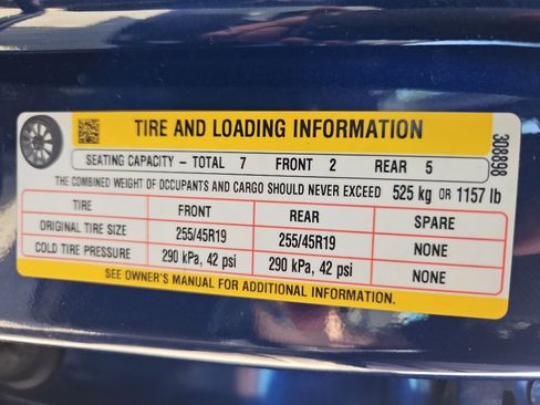 Used 2022 Tesla Model Y Long Range AWD/4WD image 29