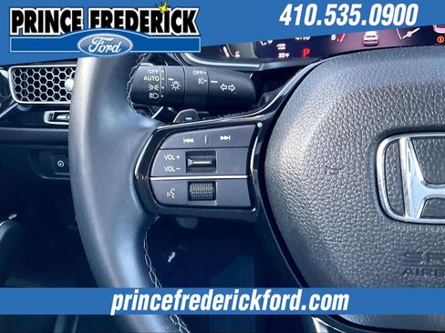 Used 2022 Honda Civic Touring image 17